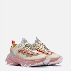 KINETIC™ BREAKTHRU TECH LACE
CHALK, ERASER PINK / CRAIE, ROSE EFFACÉ sz 7